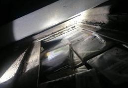 Inventivitate fără margini a contrabandiștilor: Au ascuns țigările în sistemul de aer condiționat al unui vagon de tren