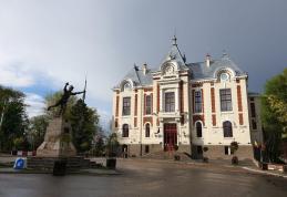 Primăria Dorohoi anunță că cetățenii pot trimite propuneri sau sugestii privind stabilirea taxelor locale pe anul următor