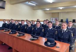 21 de absolvenți ai școlilor de agenți de poliție încadrați la IPJ Botoșani