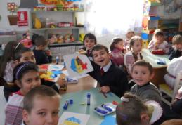 ZI DE SĂRBĂTOARE la Grădiniţa nr.6 Dorohoi - Vorba “UNIRE” e azi în toate inimile.Toţi o voim!