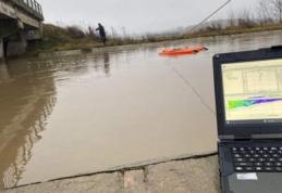 Alertă de inundaţii în România. „Nu vă aventuraţi cu maşinile în zonele în care apa trece peste drum!”