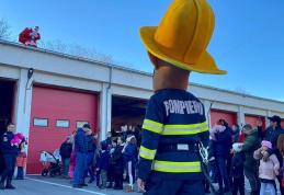 Moș Crăciun a ajuns la copiii pompierilor din Botoșani – FOTO