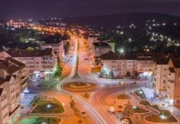 Municipiul Dorohoi va avea un sistem modern de iluminat stradal. A fost semnat contractul de finanțare