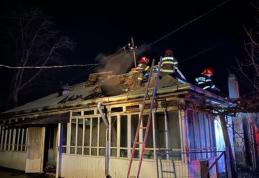 Casele a trei familii din județ în pericol după incendii izbucnite la coșurile de fum 