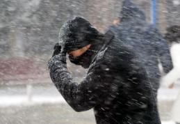 Meteorologii au emis o atenționare COD GALBEN de vânt, polei, ninsori și viscol pentru județul Botoșani