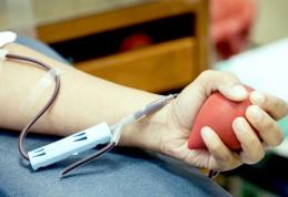 Mărire de patru ori a valorii tichetelor pentru donatorii de sânge. Zeci de persoane s-au prezentat la centrele de donare