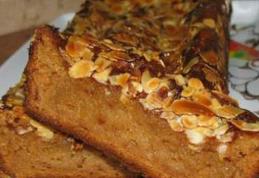 Chec cu miere și migdale crocante