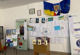 „Numai Poetul”: Liceul „Regina Maria” Dorohoi a celebrat ziua lui Mihai Eminescu printr-un concurs tematic