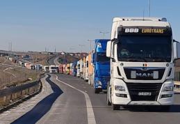 Protestul transportatorilor și al agricultorilor continuă. Blocaj în Vama Siret
