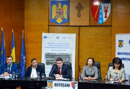 A fost semnat contractul de lucrări de pentru eficientizarea energetică a clădirii Palatului Administrativ din Botoșani – FOTO