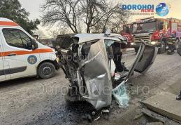 Accident grav la Străteni! Trei persoane rănite grav după ce mașina în care se aflau s-a izbit într-un cap de pod – FOTO