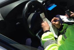 Fără permis, după ce lua ilegal oameni la ocazie