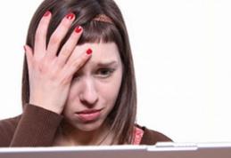Poliţiştii botoşăneni informează liceenii cu privire la raportarea abuzurilor de pe Internet 