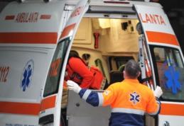 Polițistul lovit de o mașină în timpul serviciului este în stare gravă. Acesta a fost trimis la o clinică din București