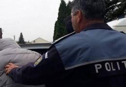 Tânăr reținut după ce a furat bani și un televizor dintr-o societate comercială