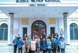 Alexandra Huțu: Începând cu data de 8 aprilie elevii botoșăneni se pot înscrie la Concursul de eseuri „Eroul de lângă mine”, ajuns la a II-a ediție