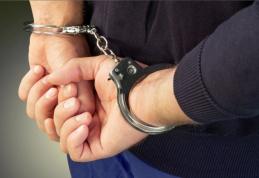 Bărbat arestat după ce a condus băut, fără permis și a provocat un accident