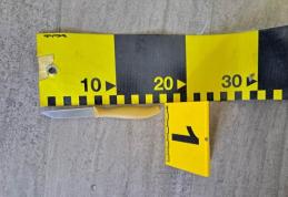 Doi adolescenți amendați după ce au intrat cu un cuțit de 16cm într-un liceu din Dorohoi 