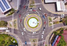 Legea uitată de mulți. Este interzis pentru șoferii care ajung în intersecție