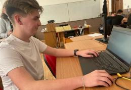 Triplă calificare la etapa națională a olimpiadelor școlare pentru Mădălin Neaună de la Liceul „Regina Maria”, Dorohoi - FOTO