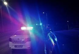 Urmărire cu focuri de armă în Dorohoi. Un șofer cu produse de contrabandă în mașină a fost greu de oprit