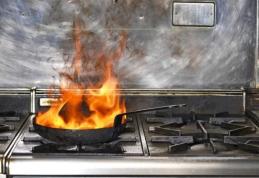 Panică într-un bloc din Botoșani după ce o oală cu mâncare a fost uitată pe foc