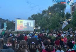 O seară de film pentru micii dorohoieni - FOTO