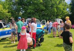 La muncă cu copilul meu! Polițiștii botoșăneni au organizat o activitate și pentru copiii lor - FOTO