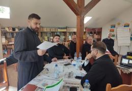Atelier de formare catehetică pentru preoții din Protopopiatele Dorohoi și Darabani - FOTO