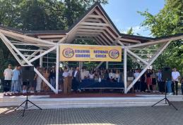 Burse private acordate elevilor și absolvenților Colegiului Național „Grigore Ghica” Dorohoi - FOTO