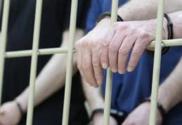 Identificat și dus direct la închisoare pentru violare de domiciliu și tentativă de omor