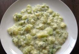 Ciulama de dovlecei cu smântână și mărar