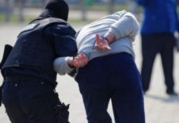 Botoșănean arestat preventiv pentru vătămare corporală