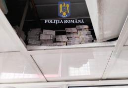 Aproape 1.000 de pachete cu țigări găsite de polițiști într-un modul stradal