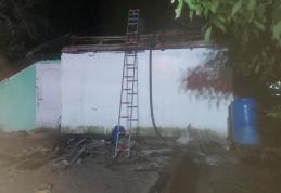 Bărbat din Baranca salvat de pompieri dintr-o casă cuprinsă de flăcări