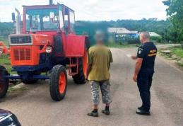 Ansamblu de vehicule condus de un bărbat care avea permisul de conducere anulat