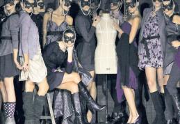 Povestiri autentice despre grozăviile din modelling-ul românesc: la 16 ani alcool, la 18 amanta agentului, la 20 escortă contracost