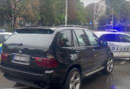 Urmărire la Botoșani! Șofer aflat sub influența alcoolului și a substanțelor psihoactive oprit cu greu de polițiști