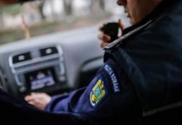 Șofer care se deplasa haotic urmărit de polițiști pentru că nu a oprit la semnal