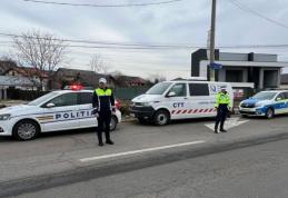 Peste 60 de permise de conducere și certificate de înmatriculare reținute de polițiști