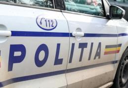 Accident pe o stradă din Botoșani! Un șofer beat a lovit o mașină și a fugit