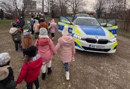 Activități preventive desfășurate de polițiștii rutieri cu școlarii și preșcolarii de la Dragalina