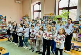 Magia Crăciunului la Biblioteca Municipală din Dorohoi - FOTO