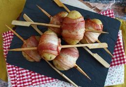 Frigărui aperitiv din cartofi și bacon afumat