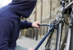 A furat o bicicletă și a ajuns în arestul poliției
