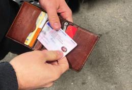 Sofer fără permis, scos din trafic de polițiști