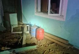 Explozie într-o locuință din județul Botoșani. Un bărbat de 72 ani a ajuns la spital - FOTO
