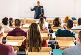 Planuri-cadru pentru liceu. Structura anului şcolar va rămâne pe 5 module, fiind incluse Săptămâna altfel şi Săptămâna verde