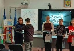 POLIȚIȘTII DE SIGURANȚĂ ȘCOLARĂ - ACTIVITĂȚI ÎN CADRUL CAMPANIEI „Tăcerea e tot violență! Vocea ta e soluția.”