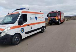 Botoșănean găsit în flăcări pe marginea drumului